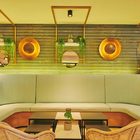 Apart-hotel Gloria Izaro Club